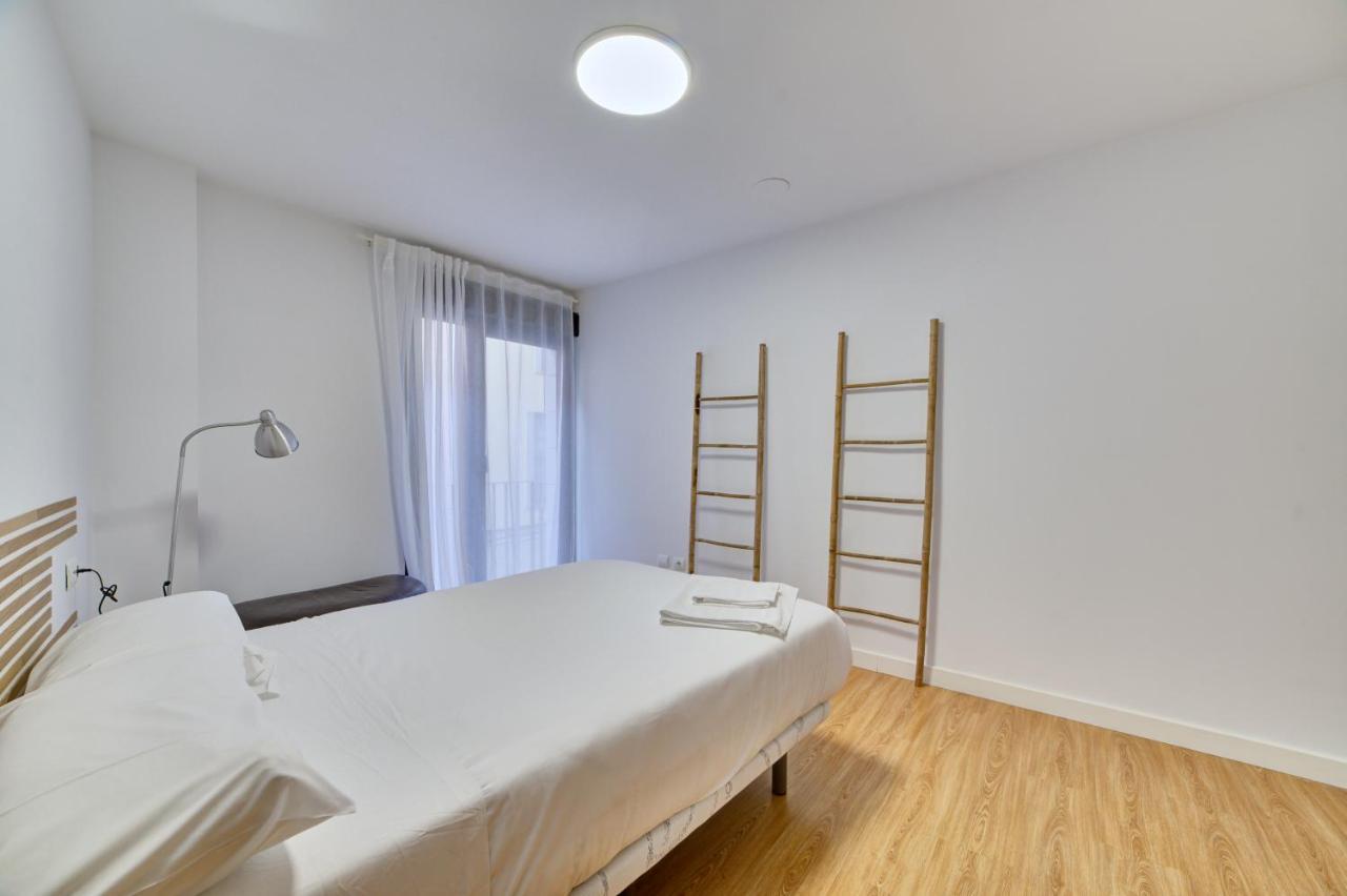 Apartamento El Lobo By Clabao Логроньо Экстерьер фото